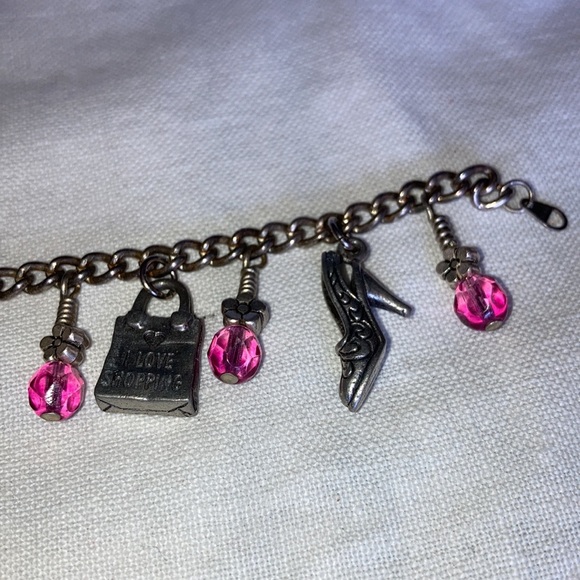 Silvertone charm bracelet with feminine charms and rd pink glassbeads $15 - Picture 3 of 7